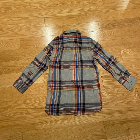 Tommy Hilfiger long sleeve button down shirt - boys size 4-5 ( - Picture 3 of 5